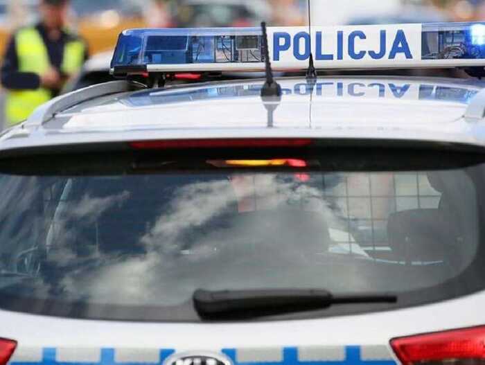 У Варшаві авто російського посольства збило кур’єра-українця