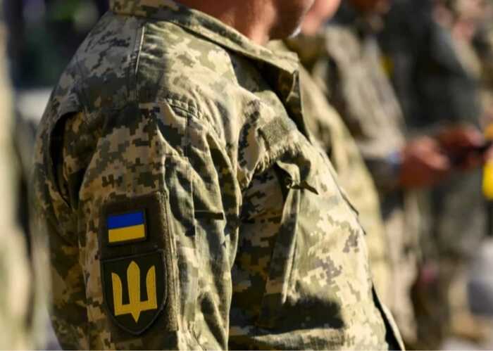 У Кропивницькому авто збило військового ТЦК під час перевірки документів