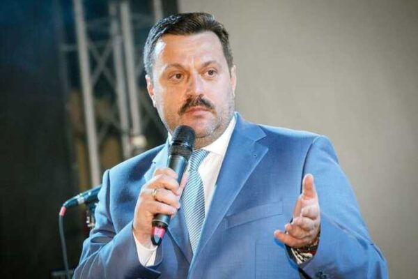 Екснардеп-зрадник Андрій Деркач, призначений сенатором від Астраханської області РФ, отримав охорону ГРУ