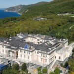 Із Туапсе з любов'ю: Нафтова пляма в Чорному морі наблизилась до палацу Путіна, - ЗМІ