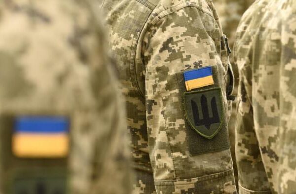 В Україні хочуть змінити правила виїзду для 18–22-річних: Ось що заявили в Раді