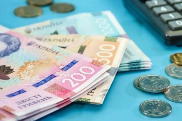 800 грн до пенсії: Ось хто має право на таку надбавку