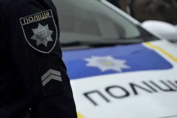 Поліція ліквідувала канал незаконного постачання «нагородної» зброї для діячів РФ