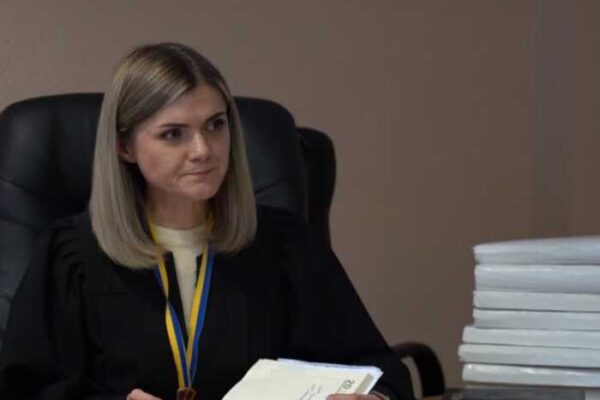 Суддя Альона Кушнова зупинила анулювання ліцензії казино Cosmolot: що відомо про її рішення, декларацію та зв’язки з головою суду Басаем