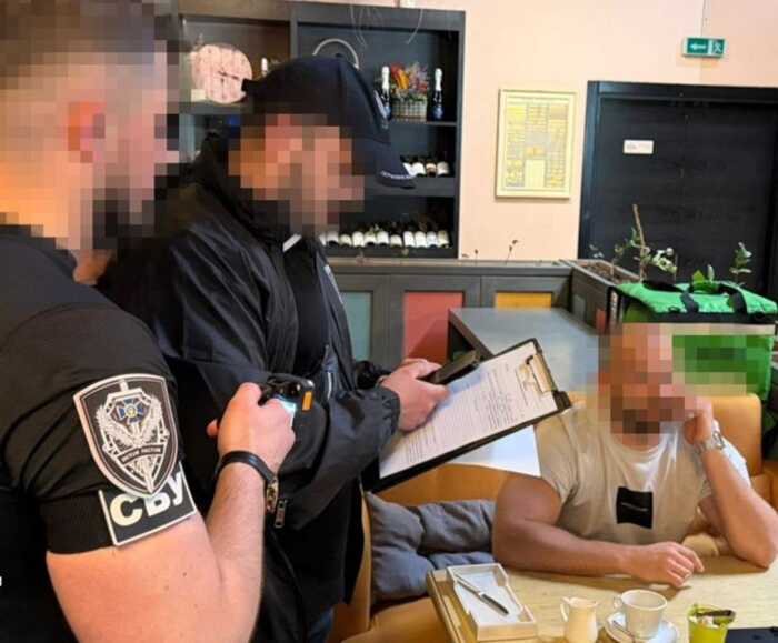 Суд арештував детектива БЕБ із заставою у 5 мільйонів гривень, а його колегу-аналітика відправив під домашній арешт