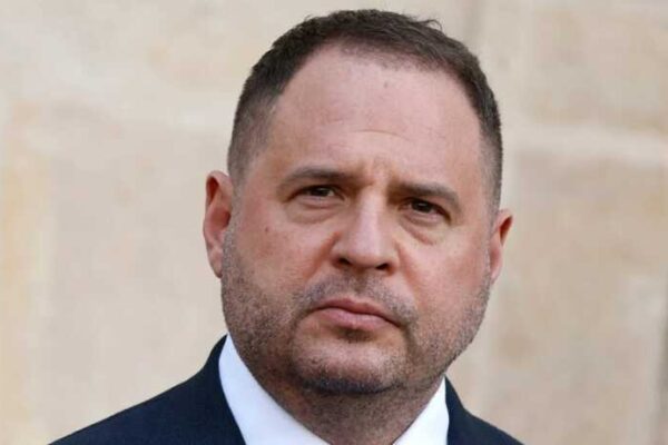 Справа на 460 мільйонів: ексголова Офісу президента Єрмак з другої спроби намагається зняти арешт із майна