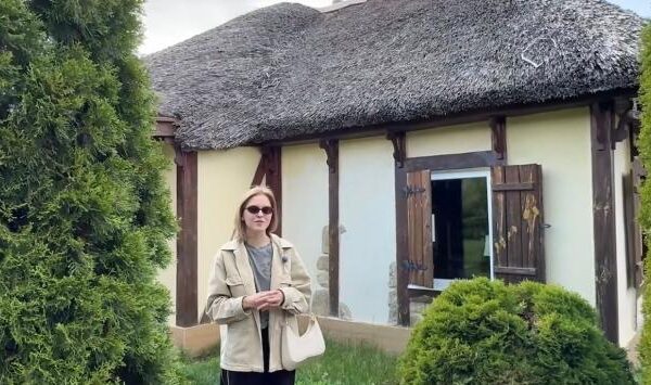 Без великих бюджетів: Як дизайнерка перетворила 100-річну хату на Одещині, куплену за 1 500 доларів, на атмосферний будинок (відео)