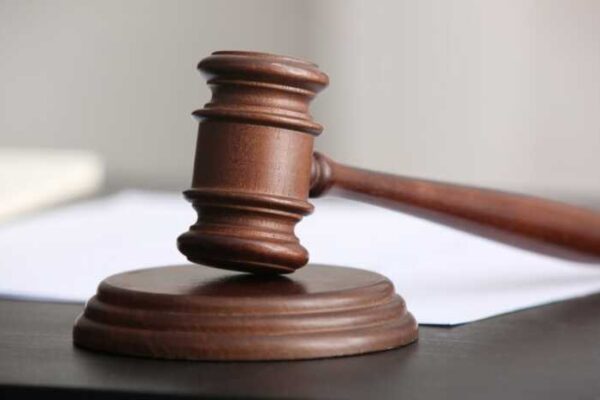 У Трускавці суд виніс вирок адвокатці та посадовцю у справі про хабар