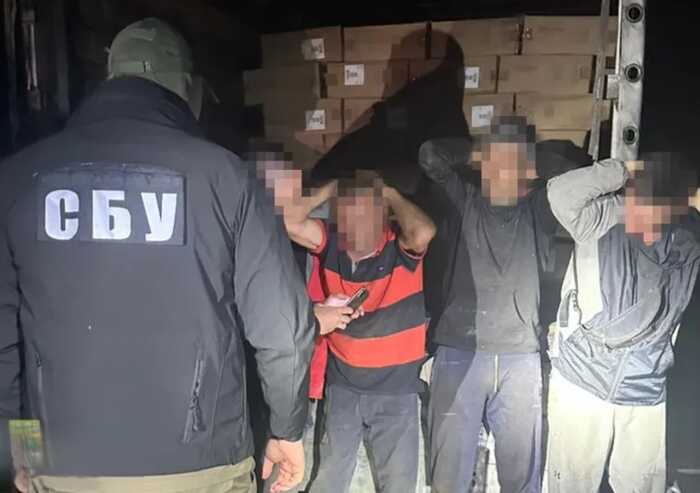 На Одещині викрили морський канал контрабанди з окупованої Абхазії: вилучено сигарети та дрон із тротилом