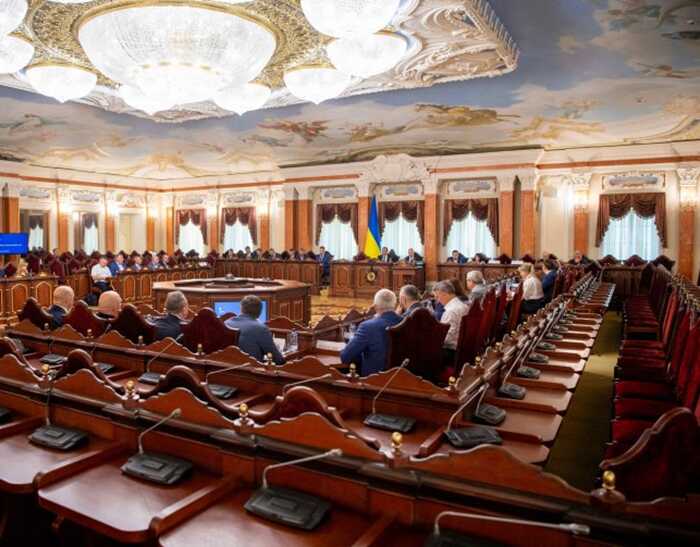 ВРП відсторонила трьох суддів Верховного Суду у справі про корупцію