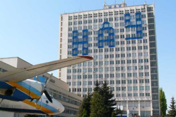 «Офісний» бізнес у студентському гуртожитку: учасниць схеми з НАУ затримали поліцейські
