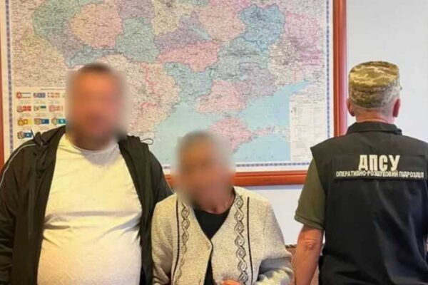 «Медовий місяць» із сюрпризом: на кордоні викрили чоловіка, що віз двох дружин одночасно