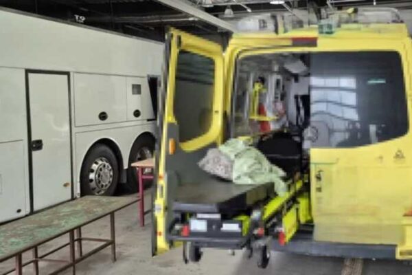 На кордоні з Польщею у машині "швидкої" знайшли контрабанду сигарет