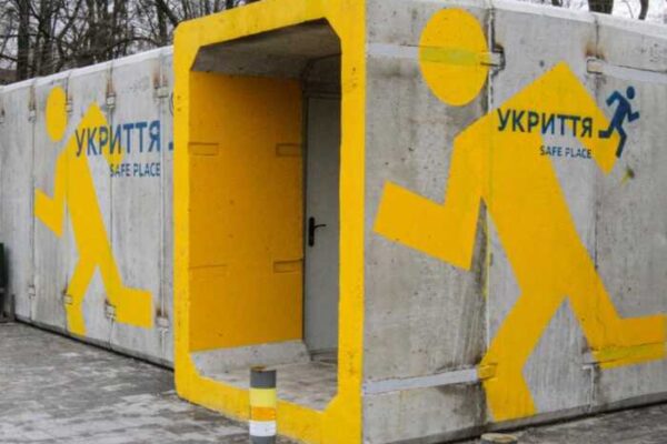 483 мільйони на папері: чому Київ провалив обіцянку встановити 500 мобільних укриттів