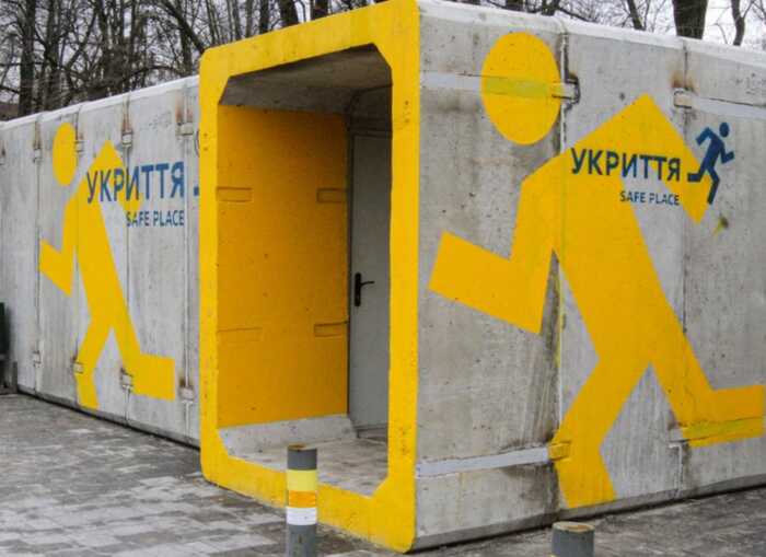 483 мільйони на папері: чому Київ провалив обіцянку встановити 500 мобільних укриттів