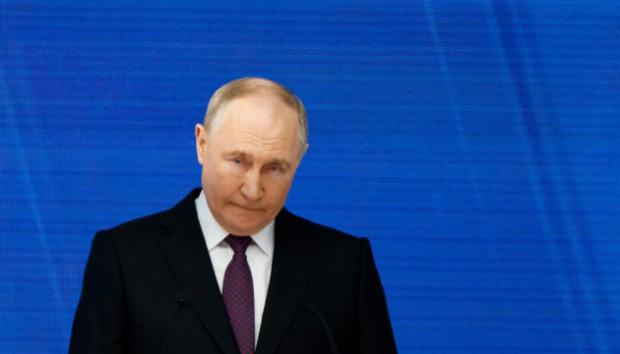 У Росії заявили, що співжиття без реєстрації шлюбу становить "загрозу нацбезпеці"