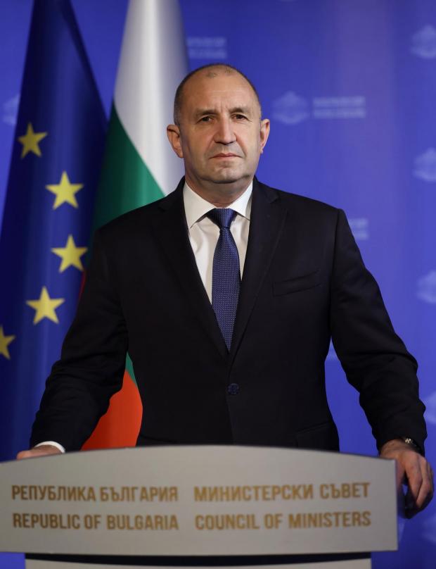 Радев хоче дружити з Росією: Болгарія виходить із "Коаліції охочих"