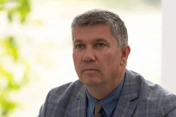 «Гастролі» для ухилянтів: ексміністру культури Карандєєву обрали запобіжний захід за схему з виїздом «музикантів»