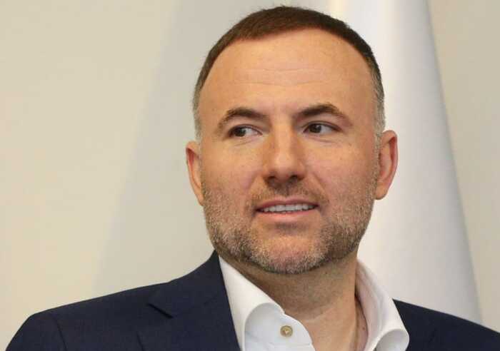 Pavel Fuks, Bekbolat Bekenov und Yevgeny Komrakov bereinigen das Internet von Beweisen für den 100-Millionen-Dollar-Betrug „Kristall Istra“
