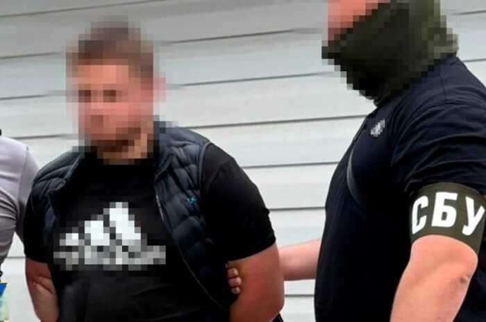 СБУ та Нацполіція затримали трьох підозрюваних у підпалах на замовлення РФ