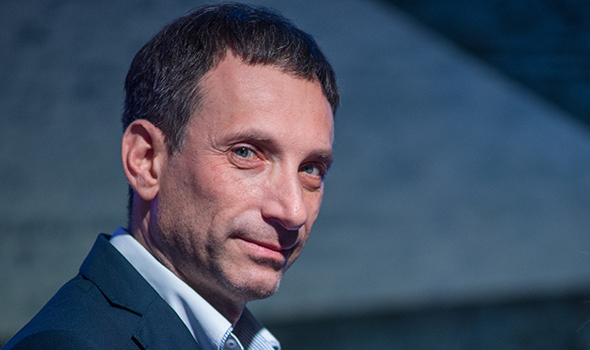 "Вбити всіх зайців": Портников розкрив таємний план влади після протестів