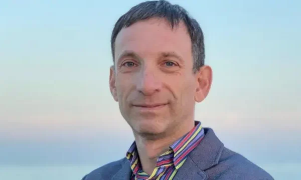 "Можуть знизити до 21 року»" Портников висловився про можливі рішення влади після протестів за Федорова