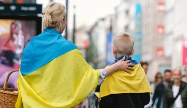 У Вроцлаві затримали п'яну полячку з ножами, яка погрожувала українцям