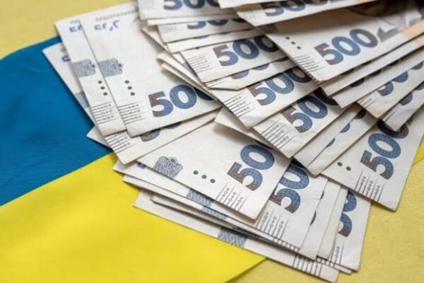 На картку до 15 серпня надійде 2000 або 3000 грн: Ось хто до суботи матиме допомогу