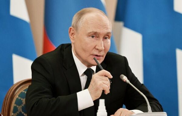 Путін у своїй схибленій уяві всіх перемагає