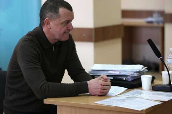 Суддя-«аскет» із Одеси Сергій Литвинов приховав сім’ю, дорогі авто та поїздки до окупованого Криму — ГРД