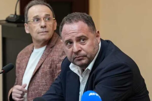 ВАКС дозволив Єрмаку вільніше пересуватися Україною, але залишив електронний браслет