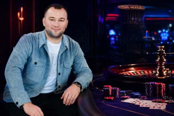Cosmobet digital amnesty: frontman Mykhailo Zborovskyi scrubs links to russian Sergey Tokarev Cosmolot from the internet