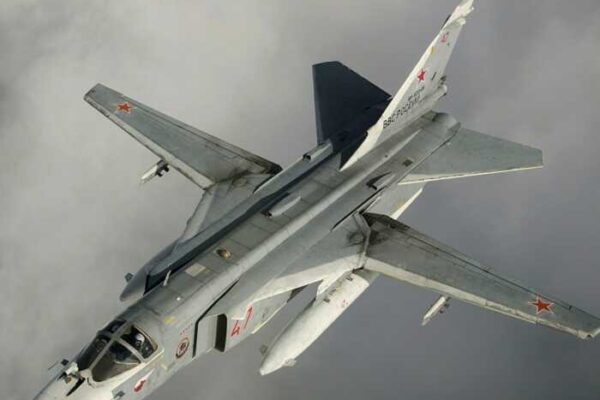 Далекобійний розгром РФ: Україна знищила Су-24М у Криму та вдарила по НПЗ під Самарою, заявив Зеленський