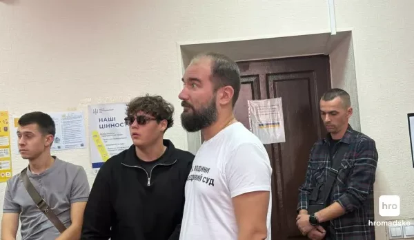 А починав з крадіжки кількох пляшок пива... Обраного від "Слуги народу" нардепа Юрченка за хабарництво засудили до дев'яти років ув'язнення з конфіскацією майна