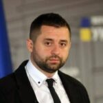 Нові скандальні деталі: Арахамія лякав антикорупційні органи атакою на них перед підозрою Кравченка директору НАБУ, - УП