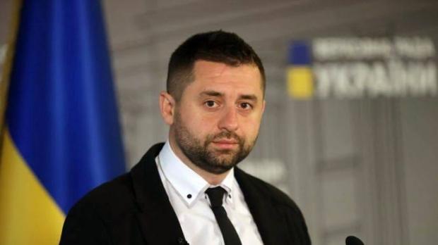 Нові скандальні деталі: Арахамія лякав антикорупційні органи атакою на них перед підозрою Кравченка директору НАБУ, - УП