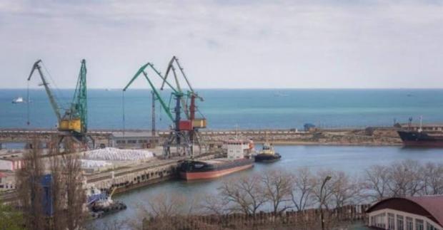 Добрі дрони знову завітали до головного порту найбільшого моря-озера світу: ​У Каспійську вночі пролунали потужні вибухи поблизу порту