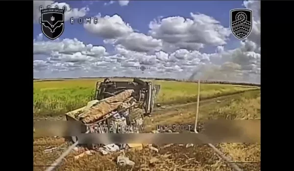 Вороже авто наїхало на міну