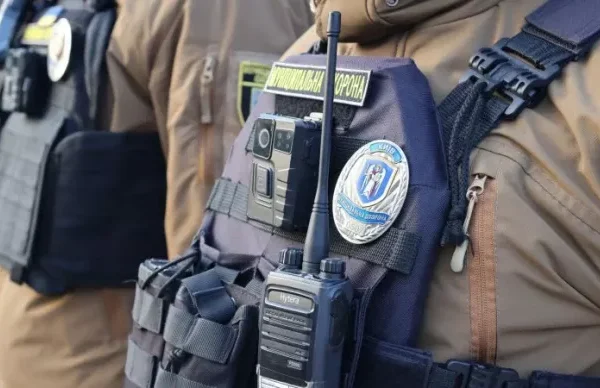 Після конфлікту між населенням та представниками влади на Теремках у Київраді ініціюють розпуск "Муніципальної охорони"
