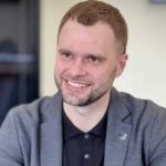 Апартаменти у Буковелі від імовірної тещі Кропиви переоформили на 83-річну бабусю його дружини — ЗМІ
