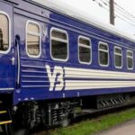 Окупанти вдарили по локомотиву пасажирського поїзда на Волині за 2 км від кордону з Польщею — Укрзалізниця