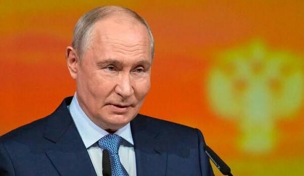 Путіну все мало: Купер назвав країну, де Росія може спробувати "щось зробити"