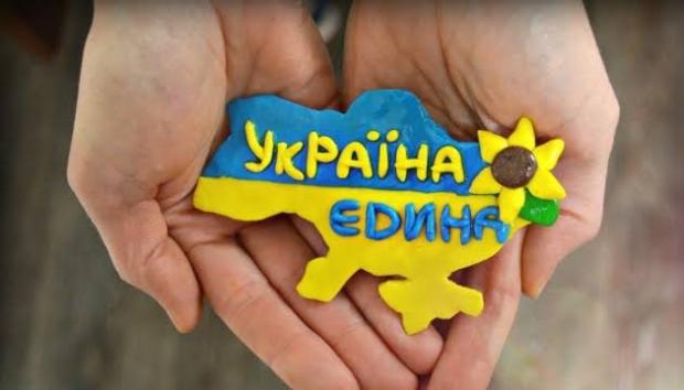А ви це знали? "Обещанного три года ждут" -  як замінити вислів українською