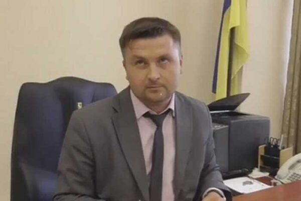 110 тисяч доларів готівки та котедж під Києвом: як живе новий очільник прокуратури Чернівецької області Артем Ясь