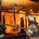Росія атакувала Харків: постраждали четверо людей, серед них троє рятувальників